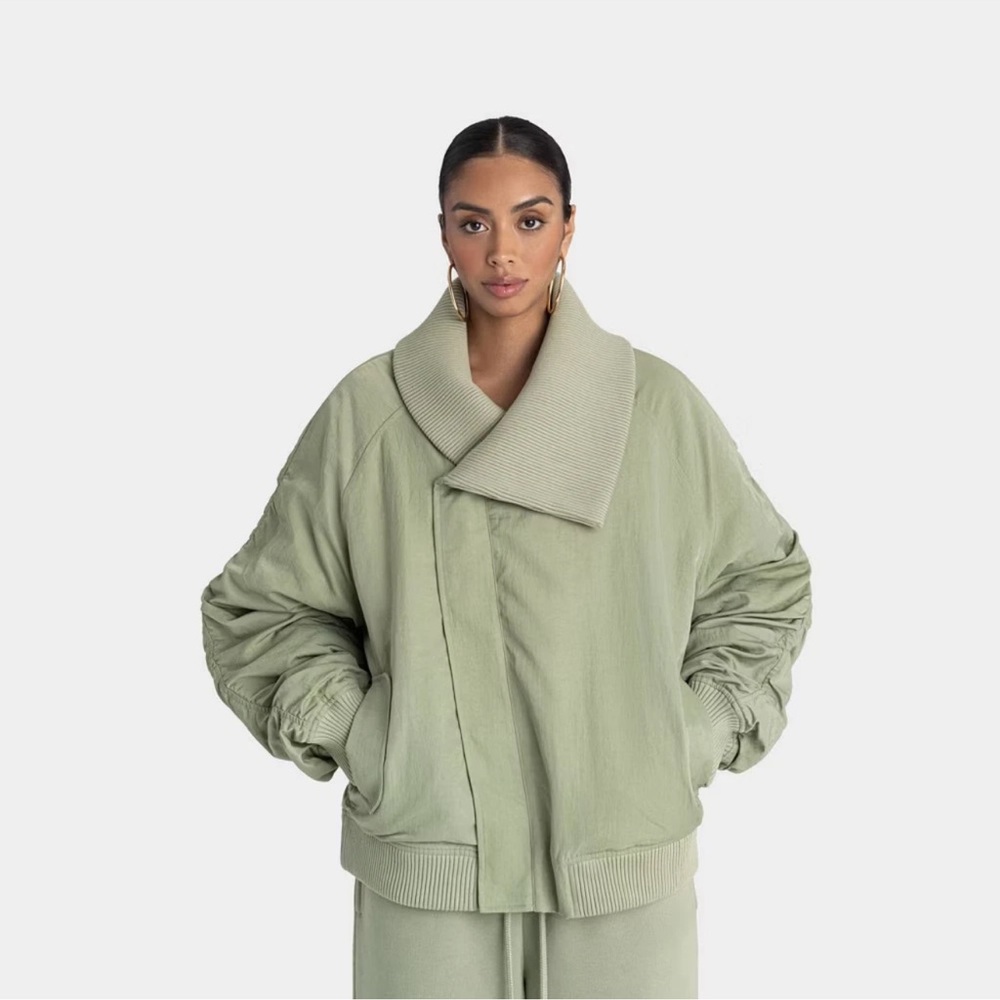 KBB by KAHLANA Women's 'The Shawl Collar Jacket' - Picture 2 of 4